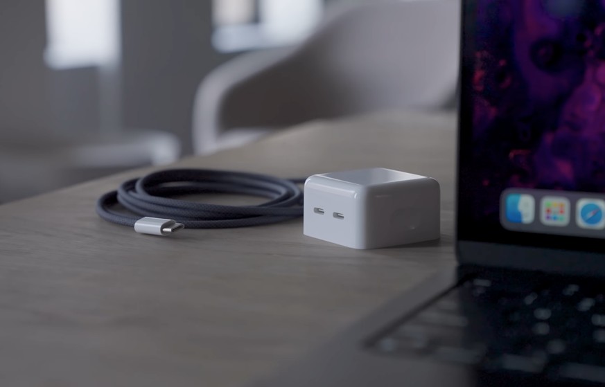 USB-C-Ladekabel und -adapter zum Macbook Air 15&quot; (2023).